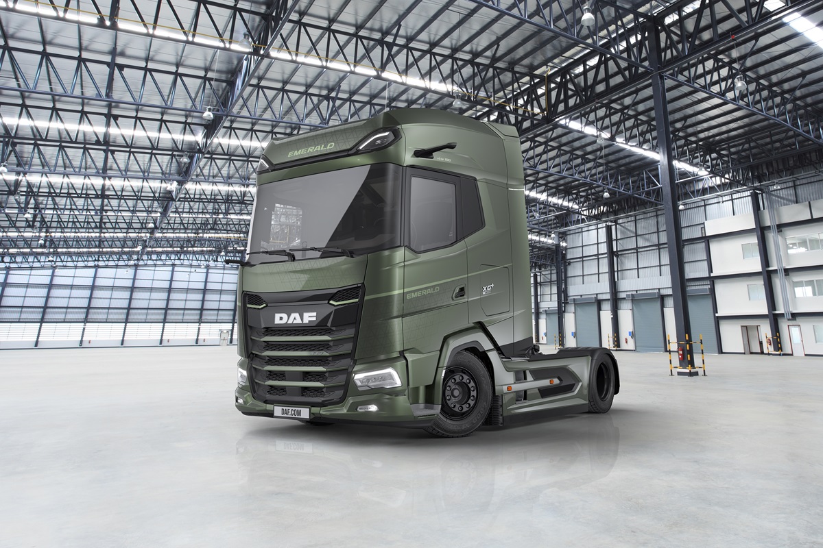 DAF-unveils-XG-plus-Emerald-Edition-01